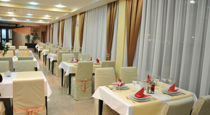 Hotel Yu Lukavica Exterior foto